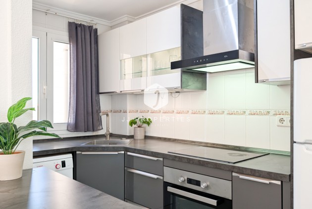 Z drugiej ręki - Mieszkanie w bloku -
Torrevieja - Costa Blanca