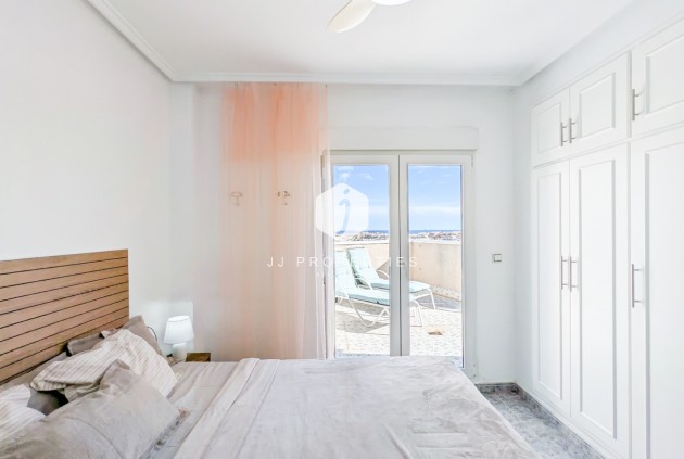 Z drugiej ręki - Mieszkanie w bloku -
Torrevieja - Costa Blanca