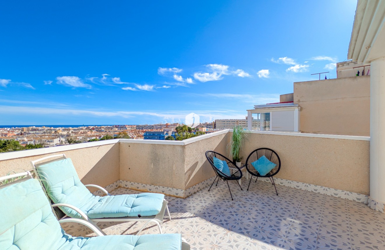 Z drugiej ręki - Mieszkanie w bloku -
Torrevieja - Costa Blanca