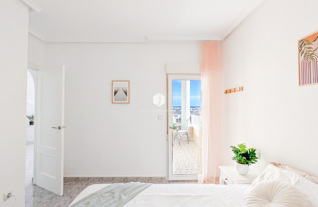 Z drugiej ręki - Mieszkanie w bloku -
Torrevieja - Costa Blanca