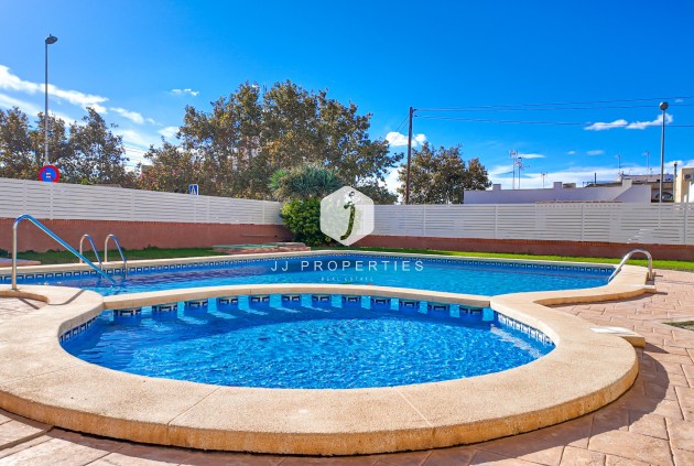 Z drugiej ręki - Mieszkanie w bloku -
Torrevieja - Costa Blanca