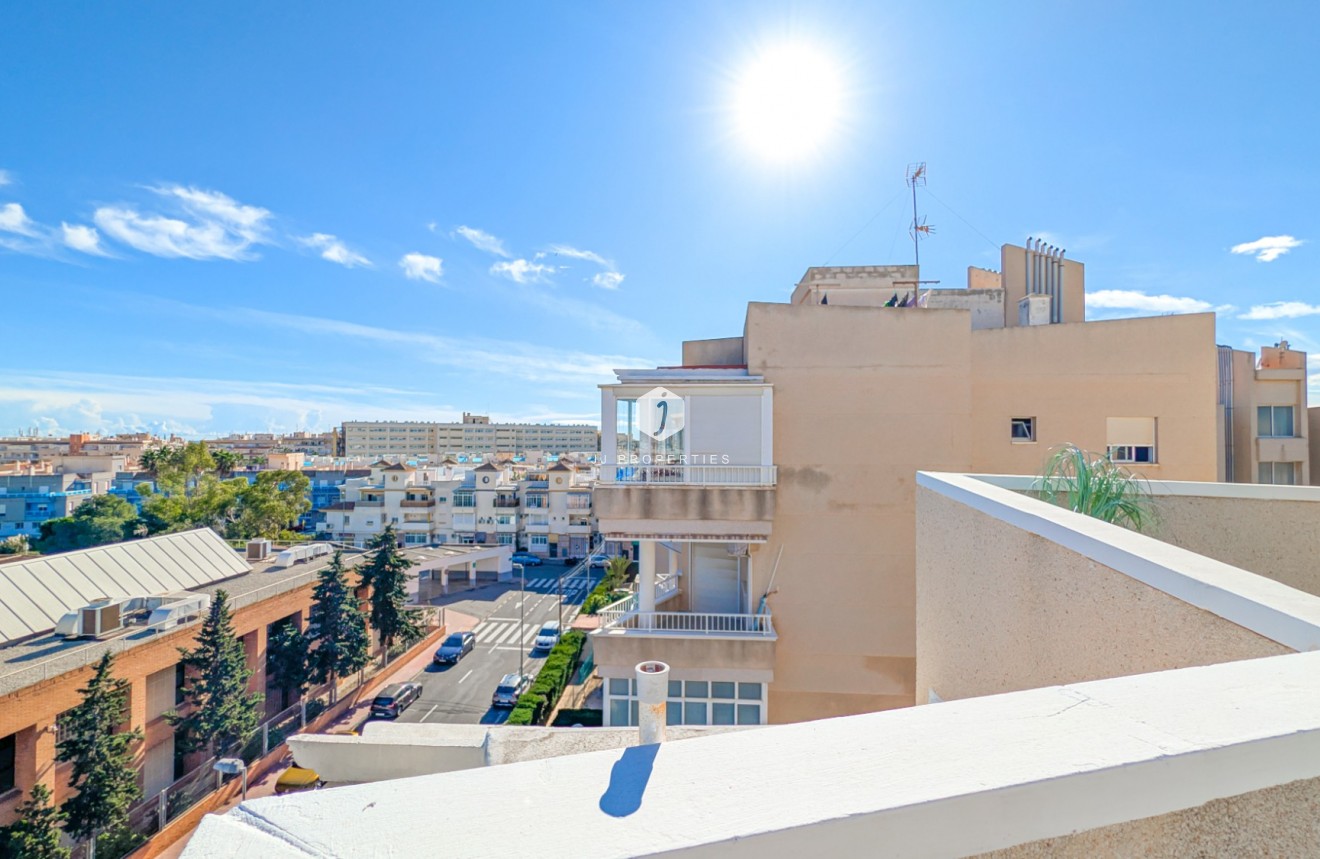 Z drugiej ręki - Mieszkanie w bloku -
Torrevieja - Costa Blanca