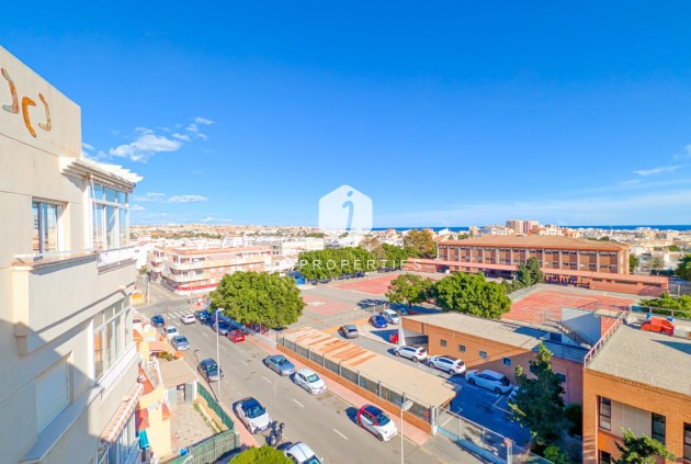 Z drugiej ręki - Mieszkanie w bloku -
Torrevieja - Costa Blanca