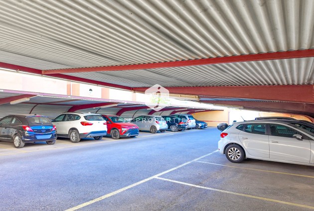 Z drugiej ręki - Mieszkanie w bloku -
Torrevieja - Costa Blanca