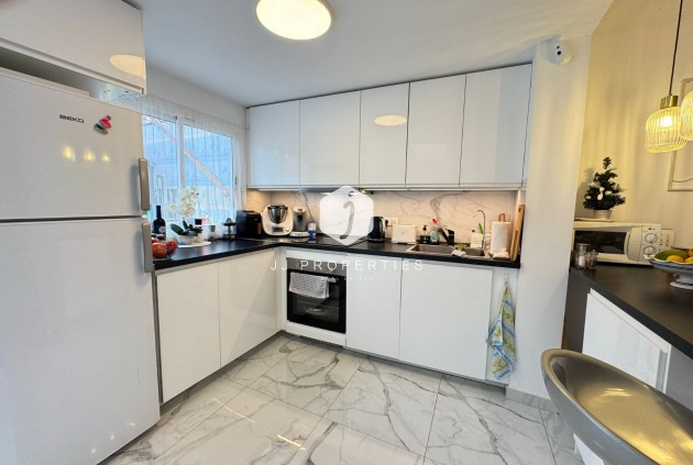 Z drugiej ręki - Szalet -
Torrevieja - Costa Blanca