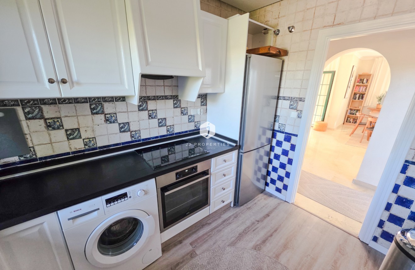 Z drugiej ręki - Villa -
Los Dolses - Inland