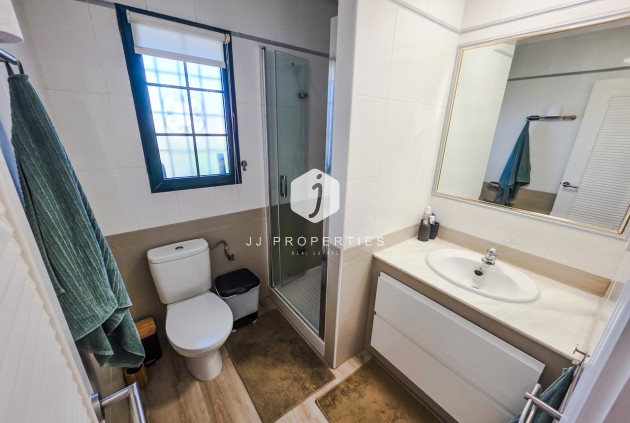 Z drugiej ręki - Villa -
Los Dolses - Inland