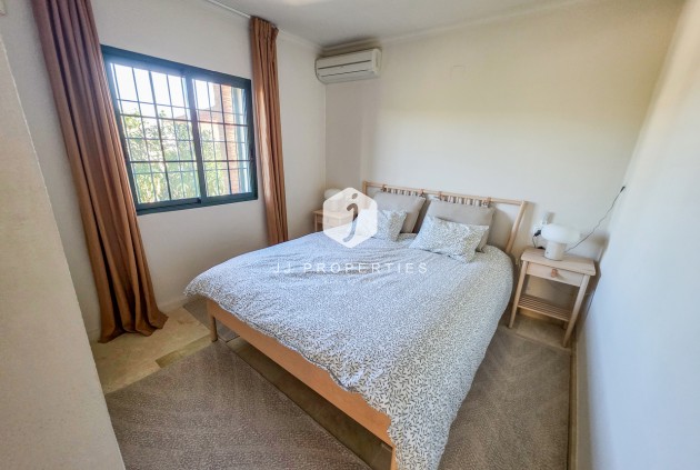 Z drugiej ręki - Villa -
Los Dolses - Inland