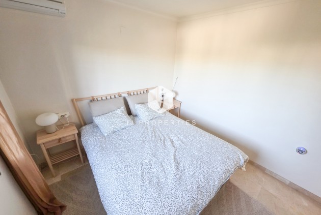 Z drugiej ręki - Villa -
Los Dolses - Inland