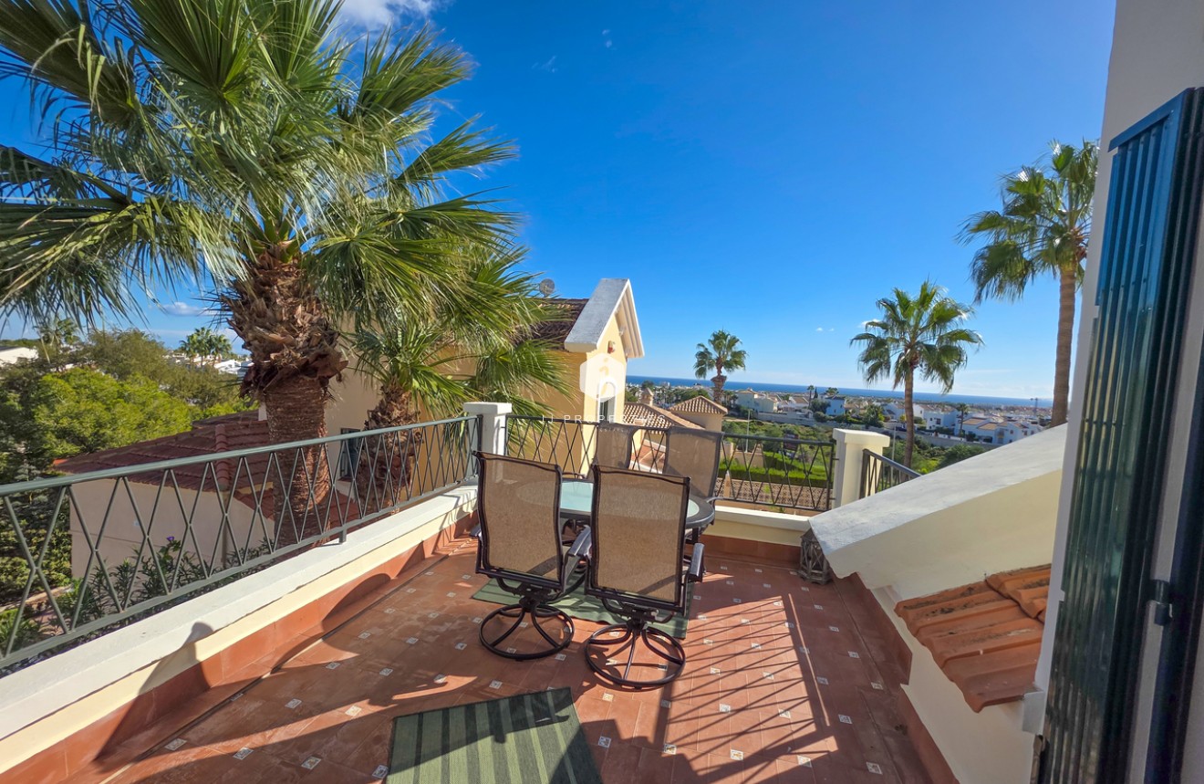 Z drugiej ręki - Villa -
Los Dolses - Inland