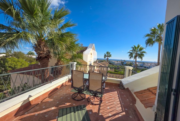 Z drugiej ręki - Villa -
Los Dolses - Inland