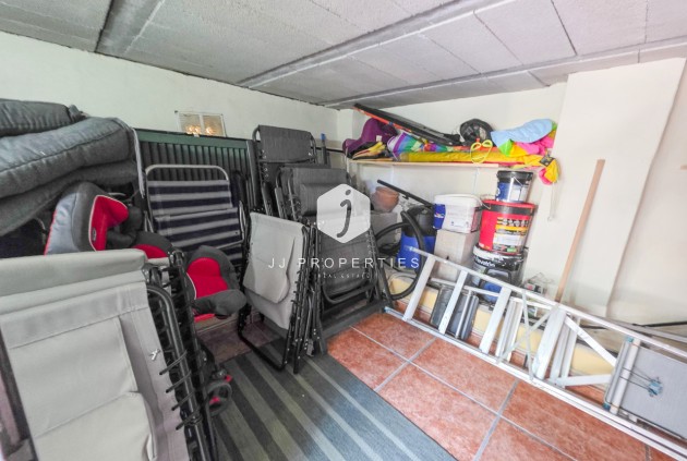 Z drugiej ręki - Villa -
Los Dolses - Inland