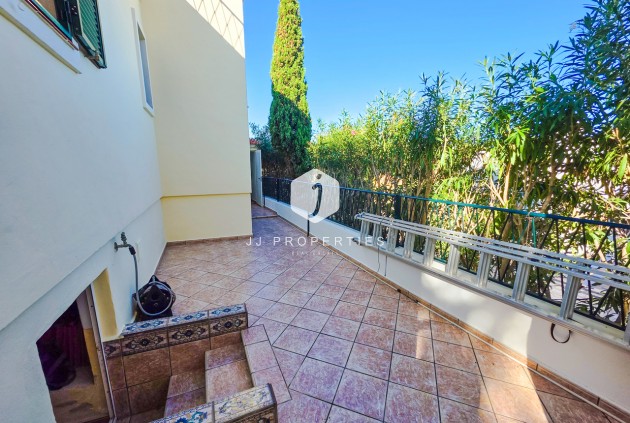 Z drugiej ręki - Villa -
Los Dolses - Inland