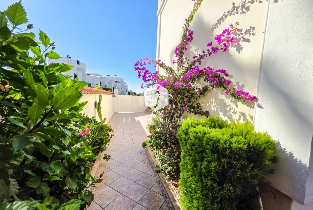 Z drugiej ręki - Villa -
Los Dolses - Inland