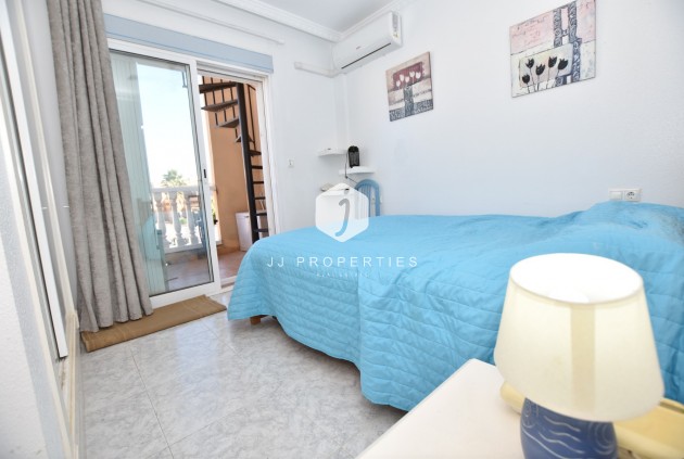 Z drugiej ręki - Szalet -
Algorfa - Inland