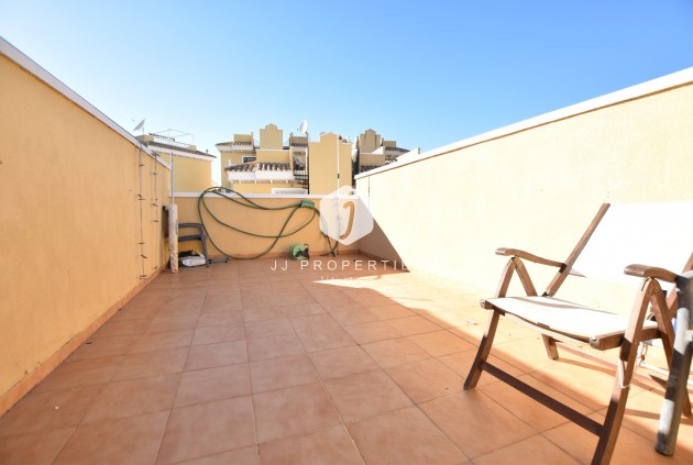 Z drugiej ręki - Szalet -
Algorfa - Inland