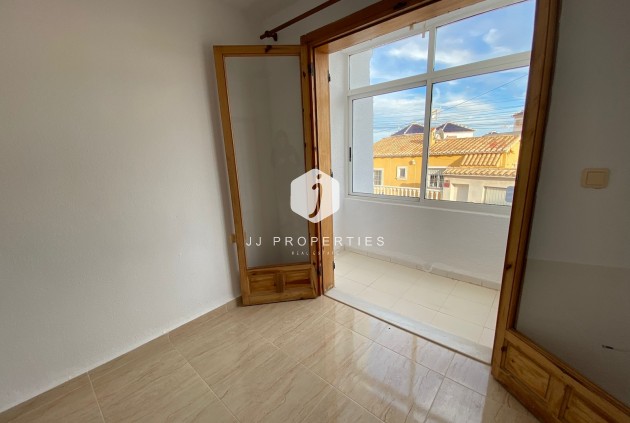 Z drugiej ręki - Szalet -
Los Balcones - Costa Blanca