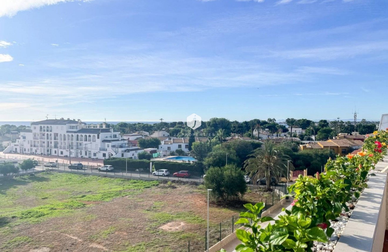 Z drugiej ręki - Mieszkanie w bloku -
Torrevieja - Costa Blanca