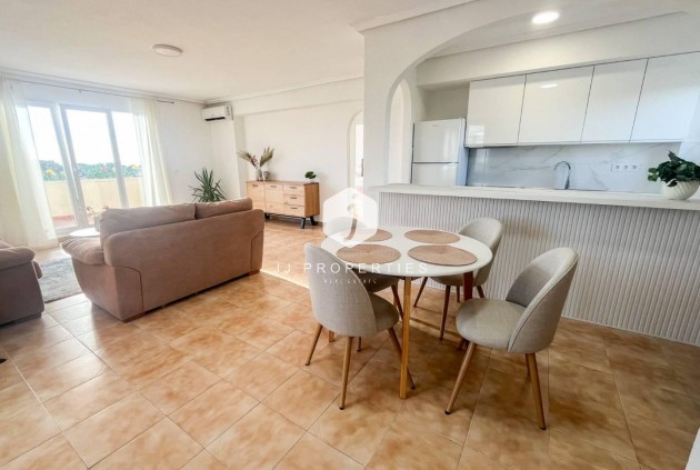 Z drugiej ręki - Mieszkanie w bloku -
Torrevieja - Costa Blanca