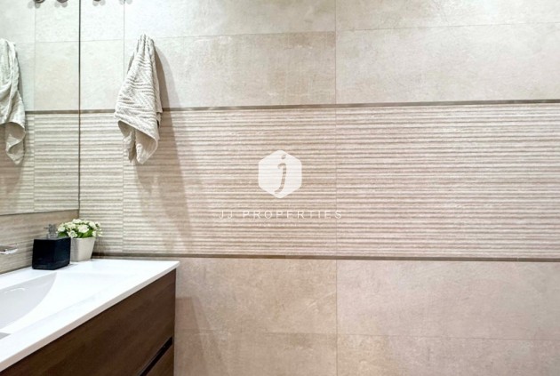 Z drugiej ręki - Villa -
Orihuela Costa - Costa Blanca