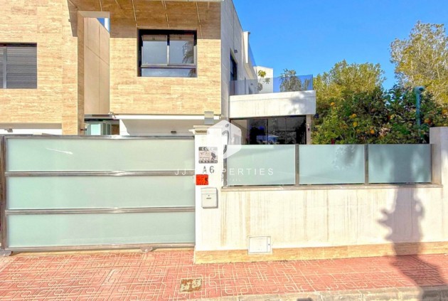 Z drugiej ręki - Villa -
Orihuela Costa - Costa Blanca