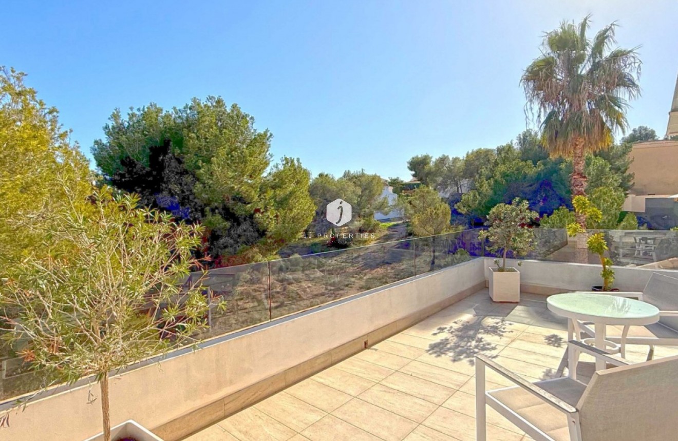 Z drugiej ręki - Villa -
Orihuela Costa - Costa Blanca