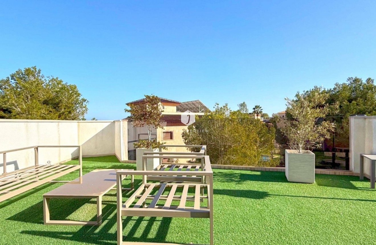 Z drugiej ręki - Villa -
Orihuela Costa - Costa Blanca