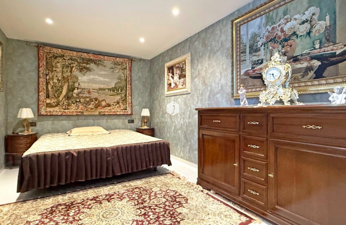 Z drugiej ręki - Villa -
Orihuela Costa - Costa Blanca