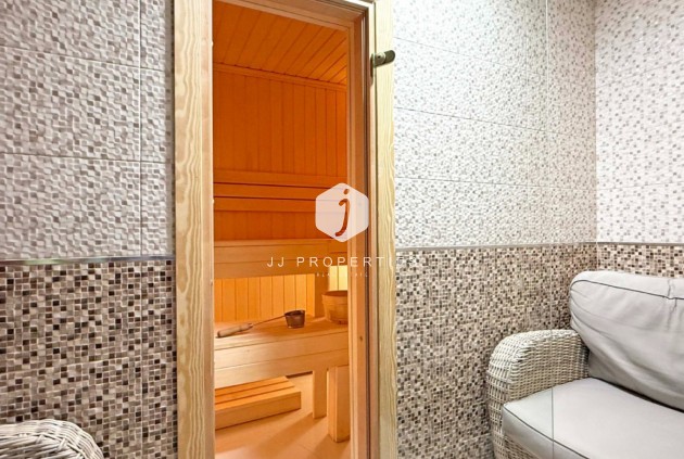 Z drugiej ręki - Villa -
Orihuela Costa - Costa Blanca