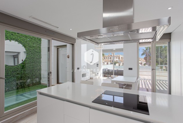 Z drugiej ręki - Villa -
Orihuela Costa - Costa Blanca