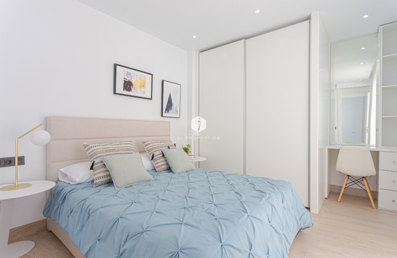 Z drugiej ręki - Villa -
Orihuela Costa - Costa Blanca