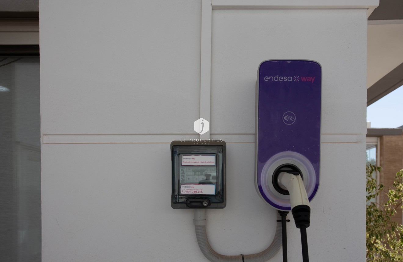 Z drugiej ręki - Villa -
Orihuela Costa - Costa Blanca