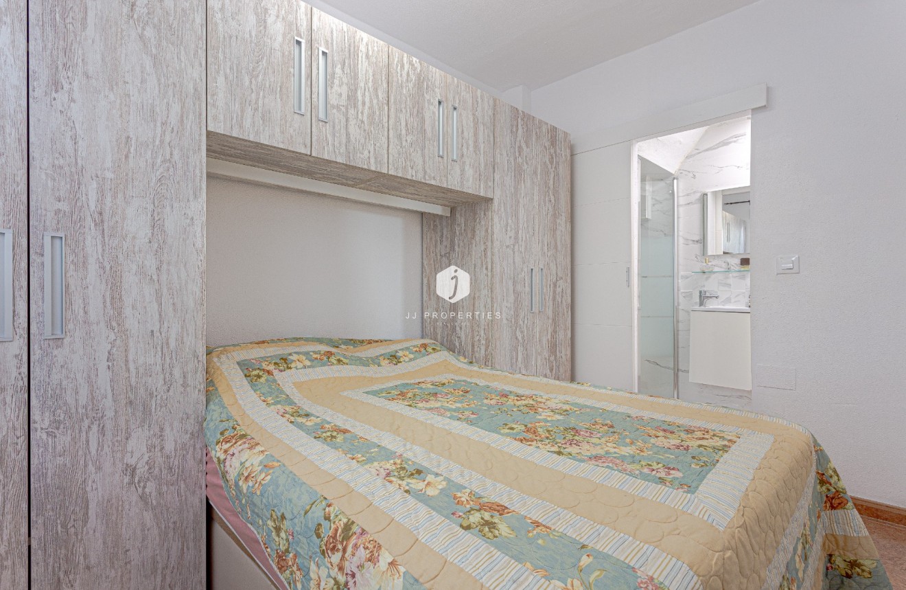 Z drugiej ręki - Villa -
Orihuela Costa - Costa Blanca