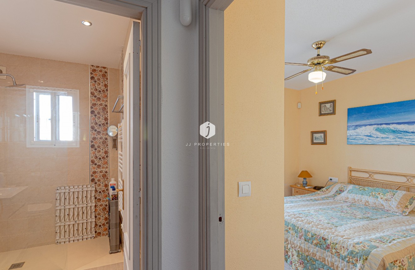 Z drugiej ręki - Villa -
Orihuela Costa - Costa Blanca