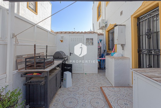 Z drugiej ręki - Villa -
Orihuela Costa - Costa Blanca