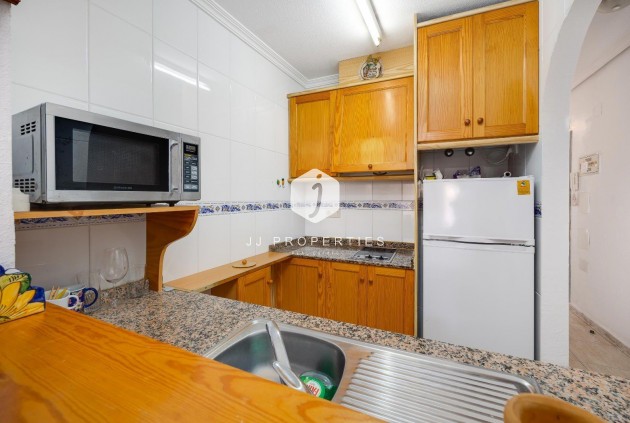 Z drugiej ręki - Mieszkanie w bloku -
Torrevieja - Playa del Cura