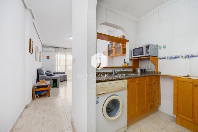 Z drugiej ręki - Mieszkanie w bloku -
Torrevieja - Playa del Cura