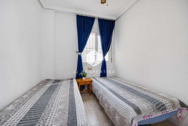 Z drugiej ręki - Mieszkanie w bloku -
Torrevieja - Playa del Cura