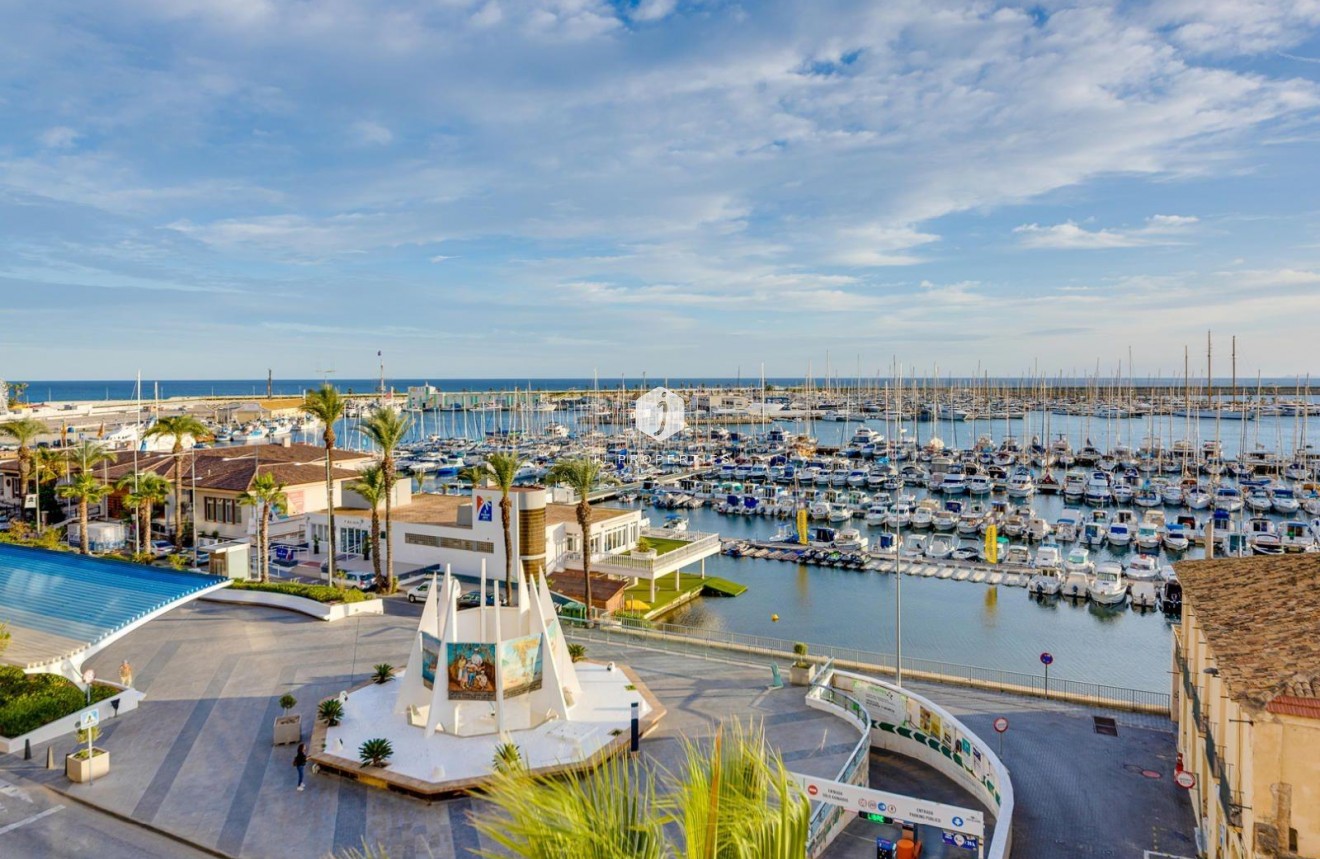 Z drugiej ręki - Mieszkanie w bloku -
Torrevieja - Playa del Cura