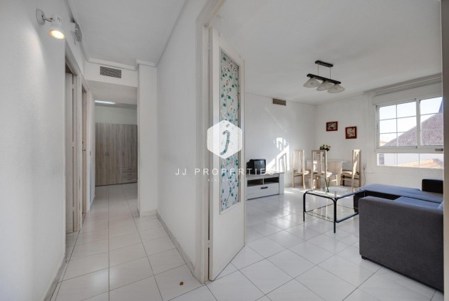 Z drugiej ręki - Mieszkanie w bloku -
Torrevieja - Centro