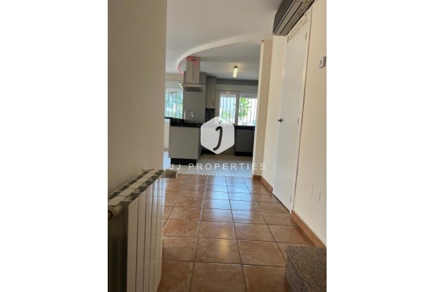 Z drugiej ręki - Villa -
Orihuela Costa - Villamartín-las Filipinas