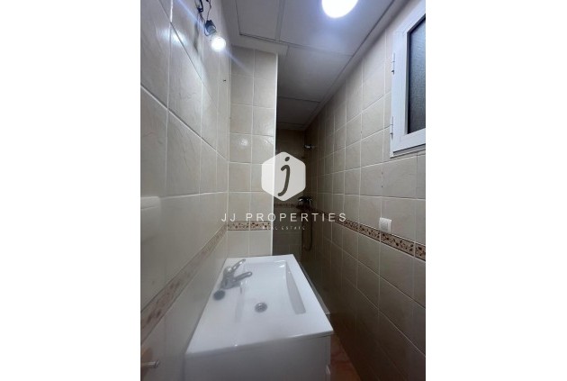 Z drugiej ręki - Villa -
Orihuela Costa - Villamartín-las Filipinas