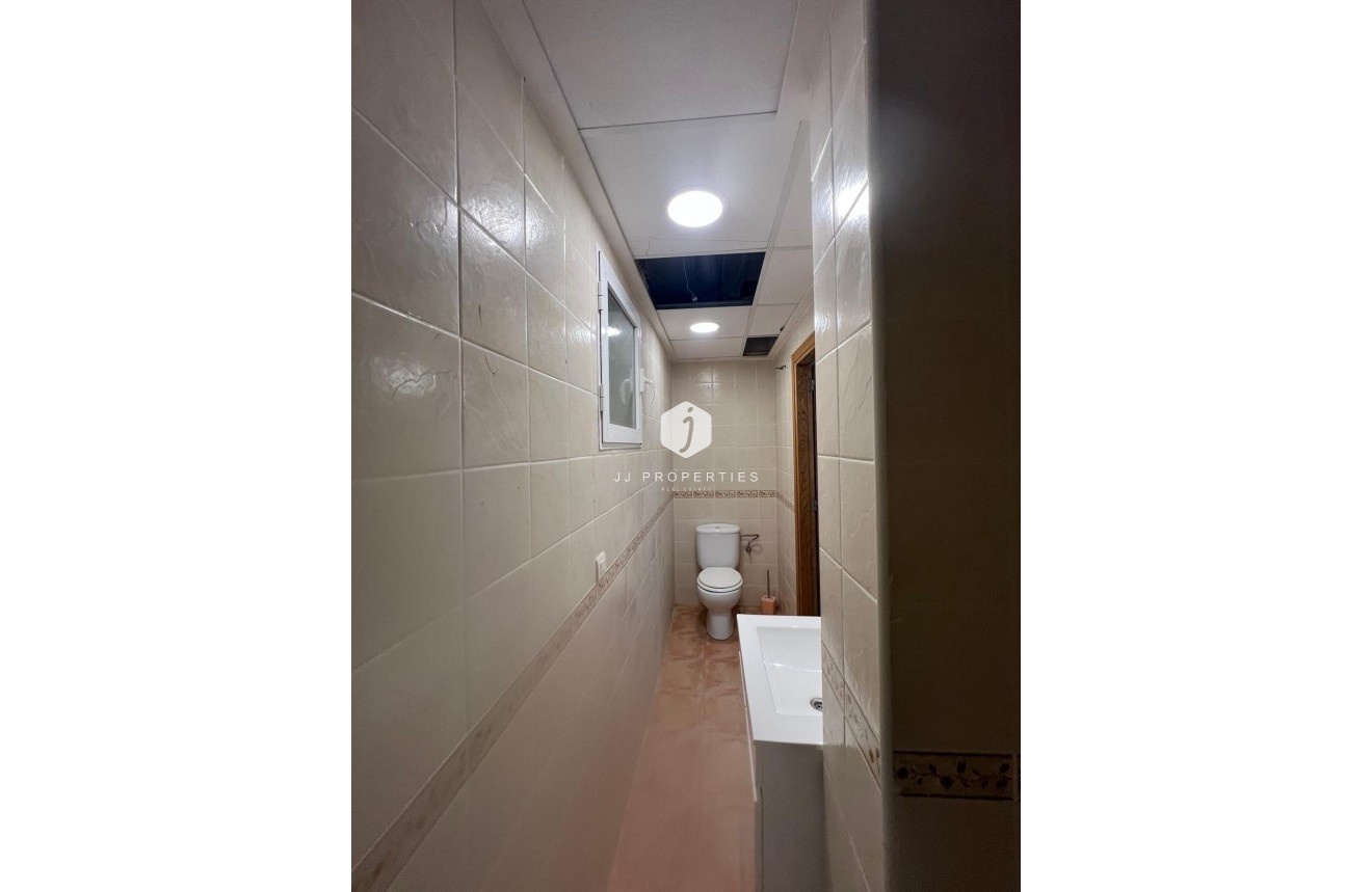 Z drugiej ręki - Villa -
Orihuela Costa - Villamartín-las Filipinas