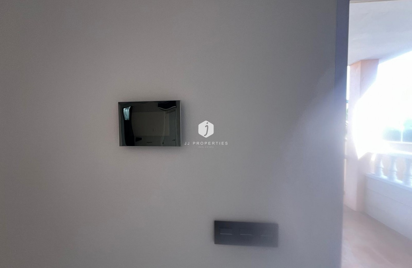 Z drugiej ręki - Villa -
Orihuela Costa - Villamartín-las Filipinas