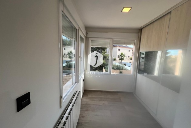 Z drugiej ręki - Villa -
Orihuela Costa - Villamartín-las Filipinas