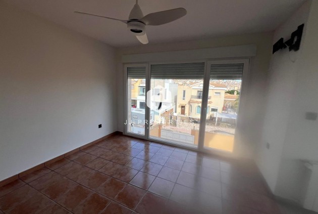 Z drugiej ręki - Villa -
Orihuela Costa - Villamartín-las Filipinas