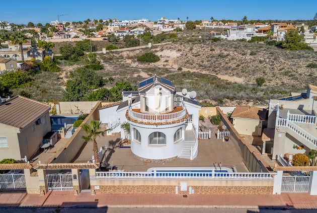 Aus zweiter Hand - Villa -
Rojales - Inland