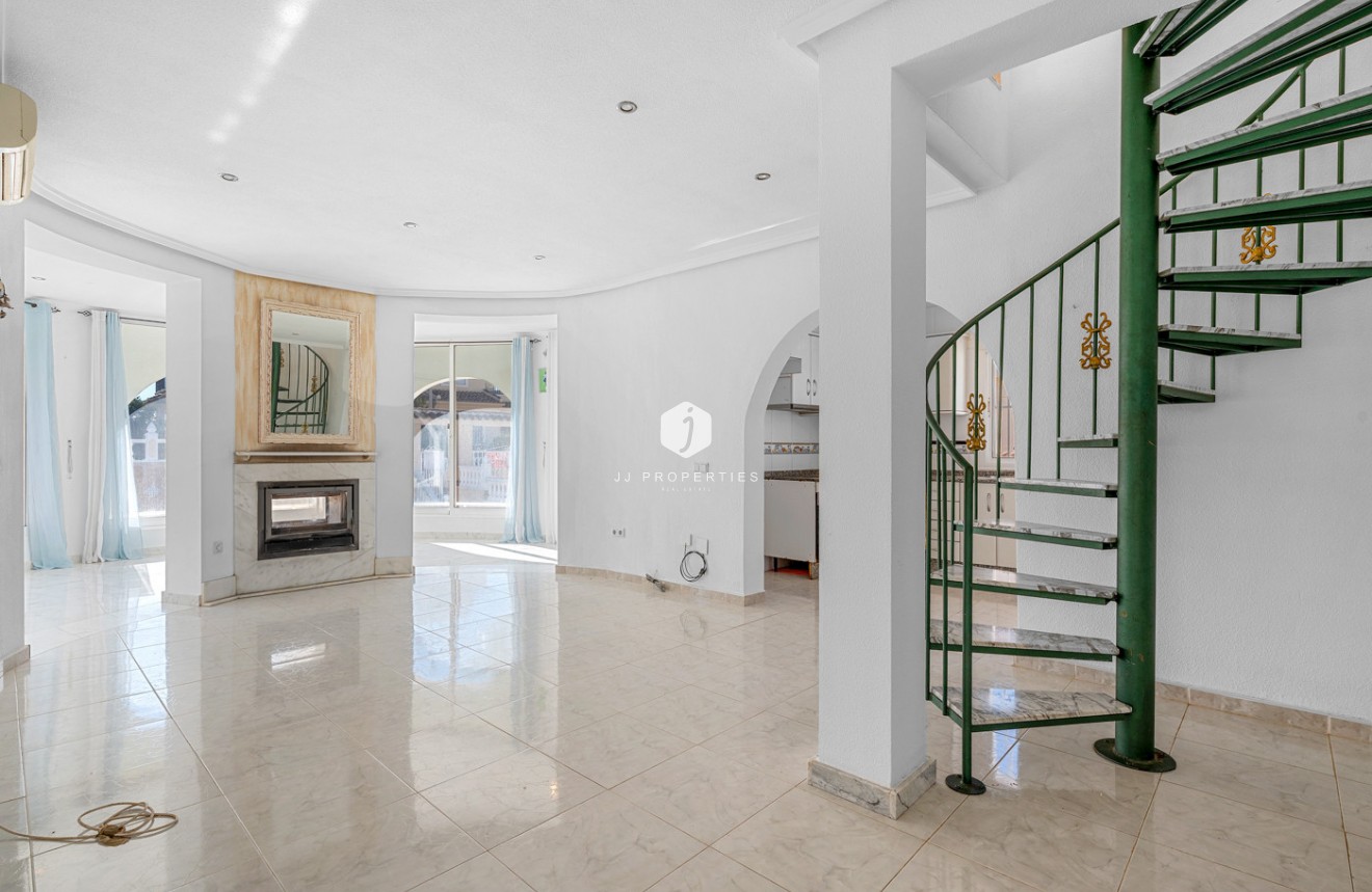 Aus zweiter Hand - Villa -
Rojales - Inland