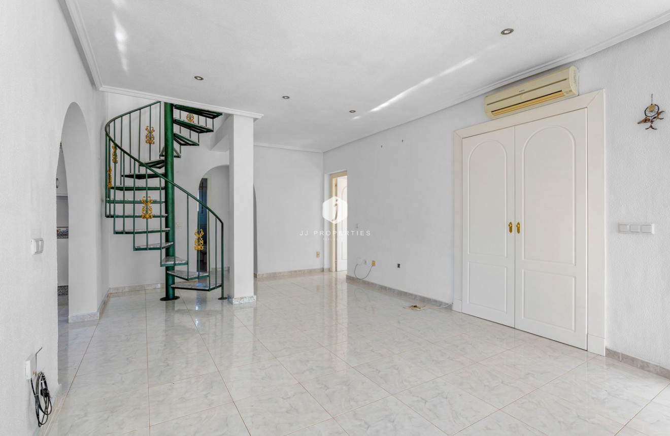 Aus zweiter Hand - Villa -
Rojales - Inland