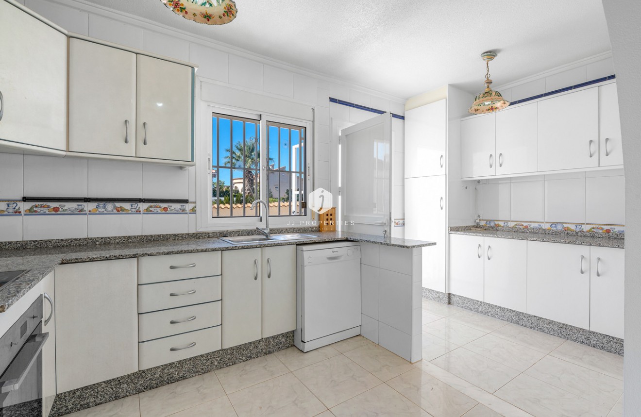 Aus zweiter Hand - Villa -
Rojales - Inland